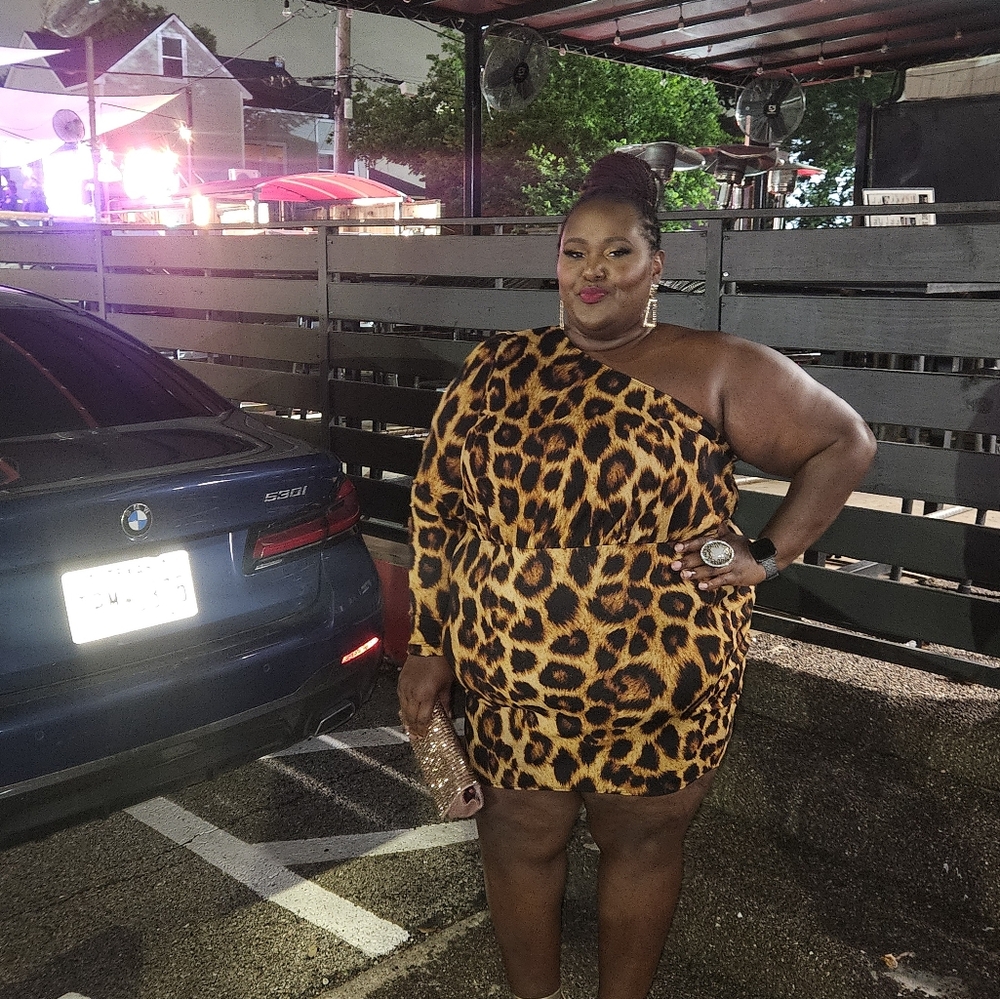 Plus size One shoulder leopard Dress